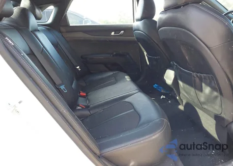 2021 Kia K5 Gt-Line z USA, uszkodzony, nr VIN 5XXG64J22MG053436